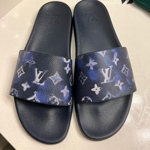 Louis Vuttion Slippers
